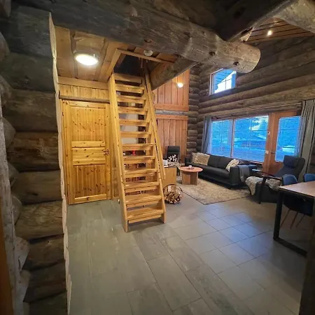 Апартаменты Skilodge Maentahti A *