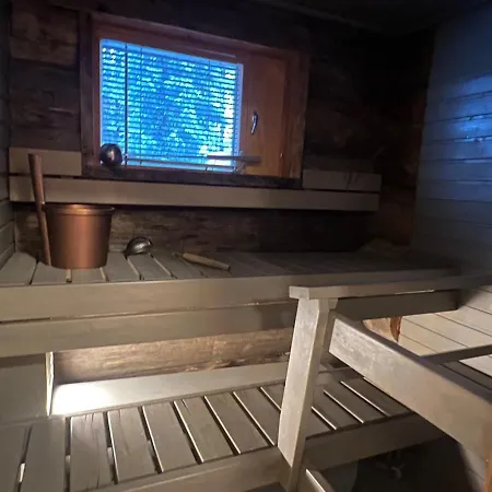 Skilodge Maentahti A * 루카