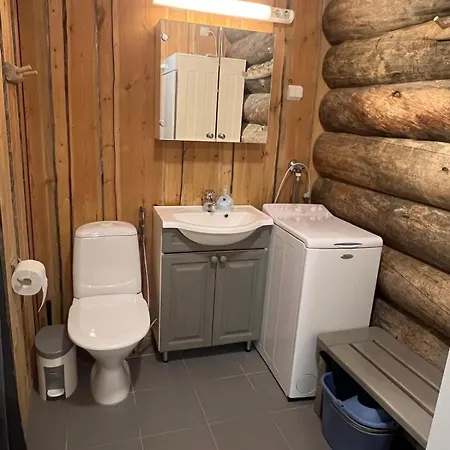 Skilodge Maentahti A * רוקה